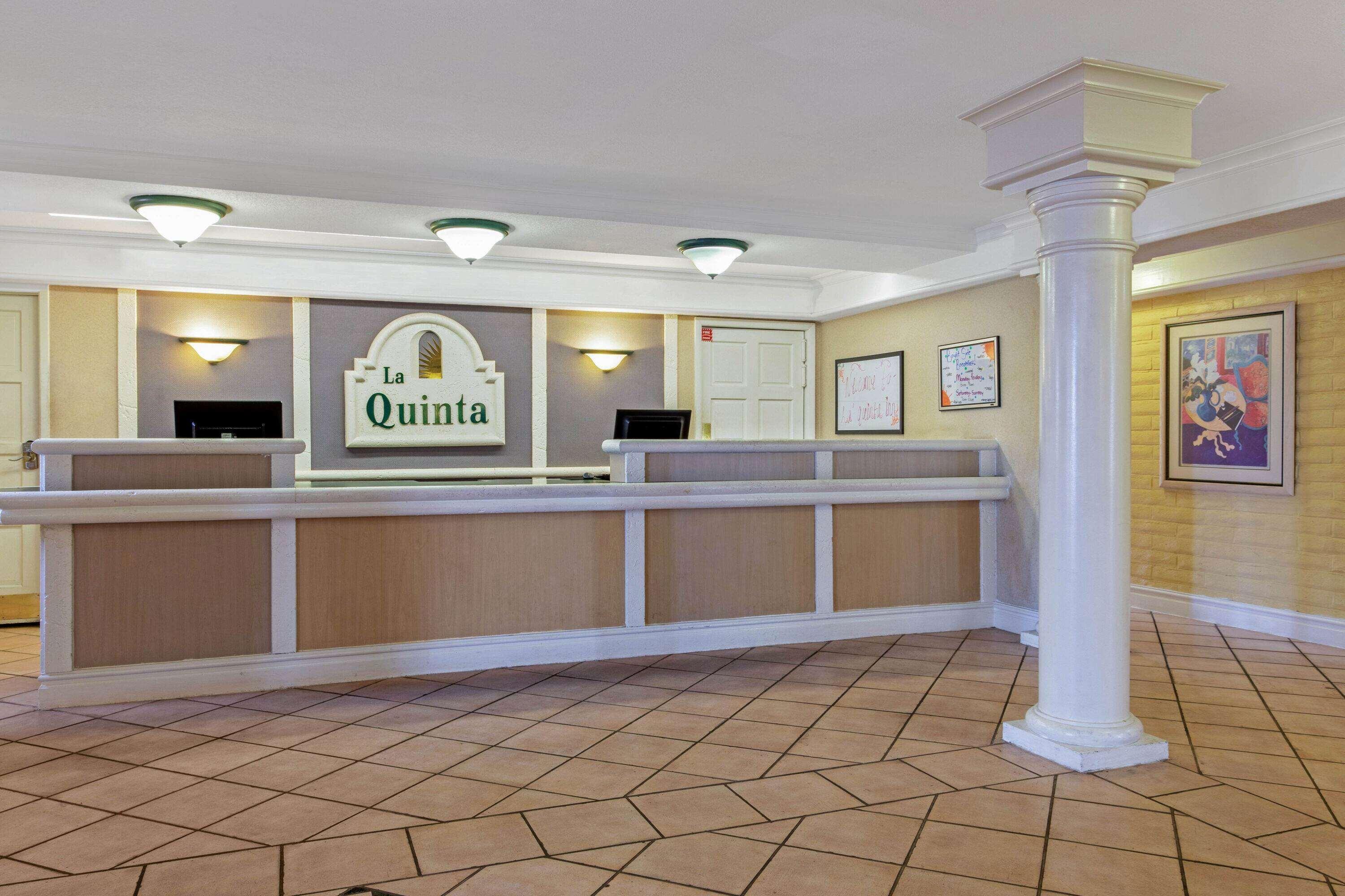La Quinta Inn By Wyndham Tampa Bay Pinellas Park Clearwater Exterior foto